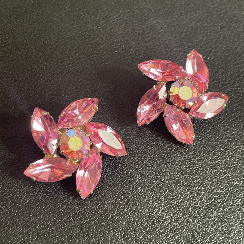 Vintage Pink Rhinestone Earrings Clip Ons Silver Tone Flower Floral Starburst